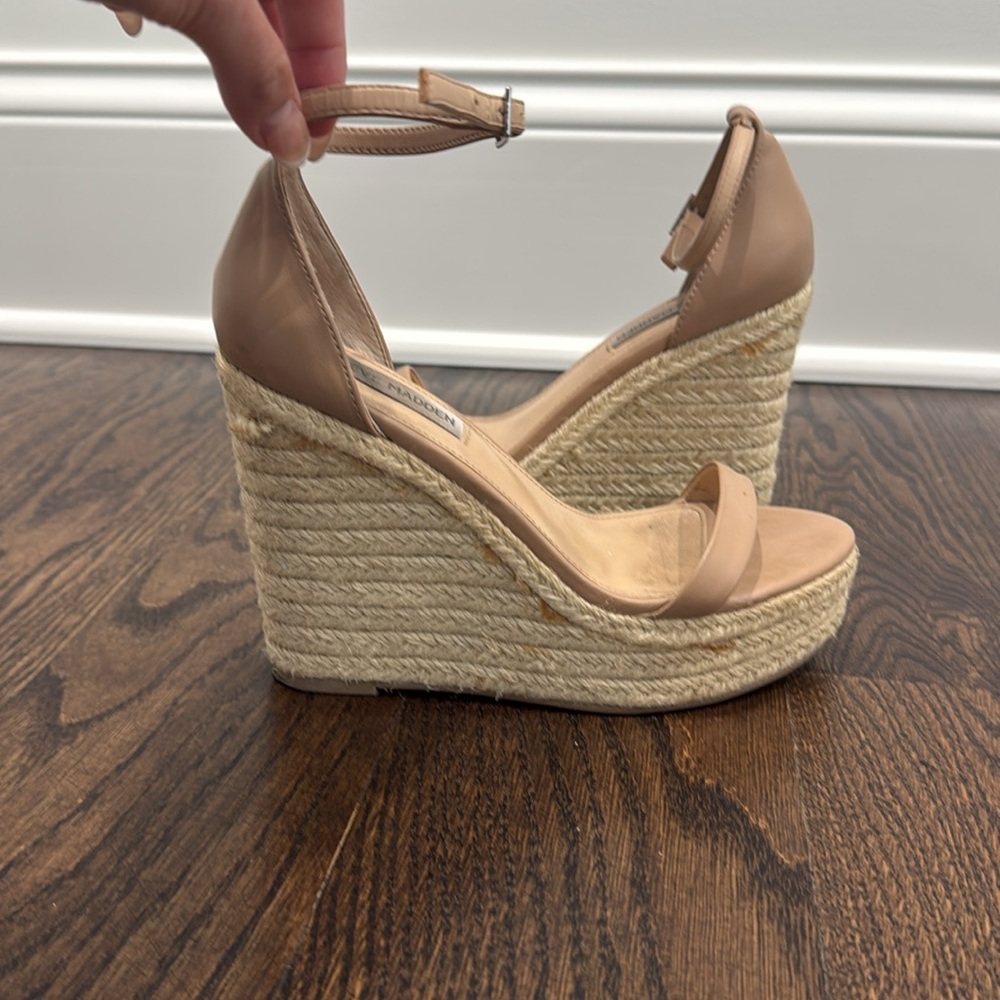 Steve Madden Nude Tan Espadrille Wedge Sandals